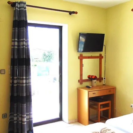 Central Apartments *